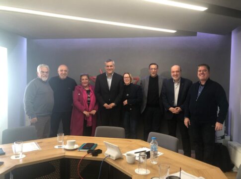 Συνάντηση του Χάρη Μαμουλάκη με την Ενωτική Κίνηση Επαγγελματιών Λογιστών – Φοροτεχνικών Αττικής
