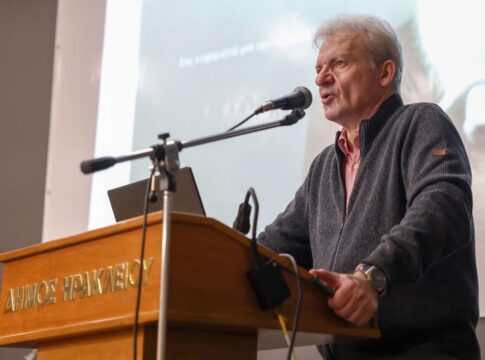 Ταξίδι στο νόημα και την ιστορία της ζωής με οδηγό τον Αλέξη Καλοκαιρινό