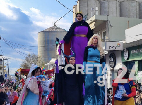 Xανιώτικο Καρναβάλι: Πλημμύρισαν με ήρωες των παραμυθιών οι δρόμοι της Σούδας