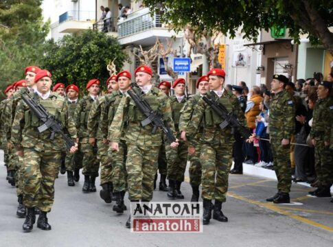 25η Μαρτίου: Εικόνες από την παρέλαση στον Αγ. Νικόλαο