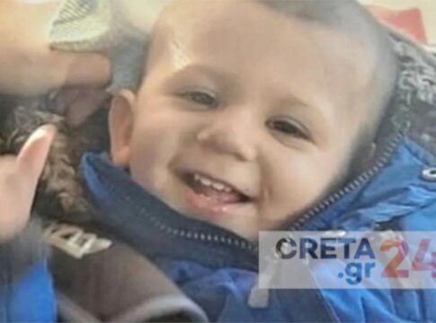40 ημέρες από τον φρικτό θάνατο του τρίχρονου Άγγελου – Την Κυριακή το μνημόσυνο, έφτασαν στο Ηράκλειο η μητέρα και ο σύντροφός της