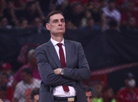 Μπαρτζώκας: «Δεν μου αρέσει η εικόνα μου στα παιχνίδια, ο Λαρεντζάκης θέλει να… προκαλέσει τον προπονητή»