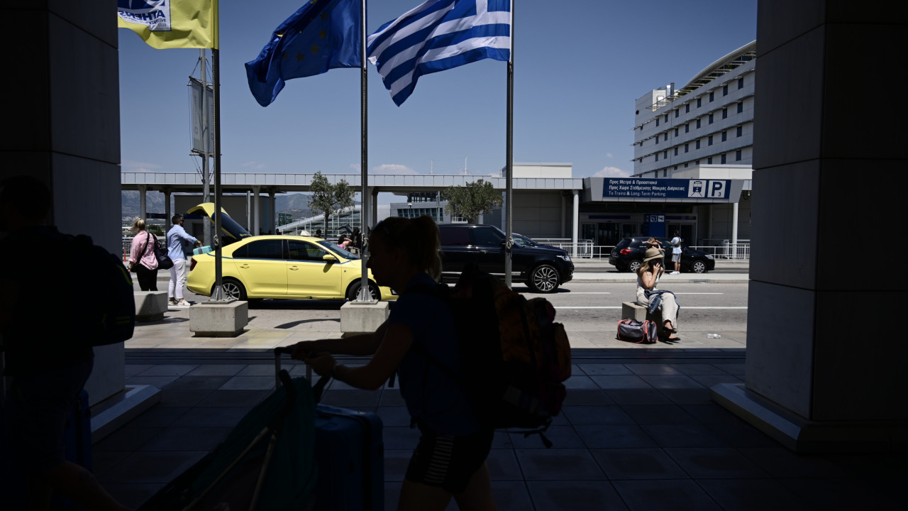 BBC: Βρήκαν πτήσεις για Βρετανία τελικά οι οπαδοί της Σκωτίας