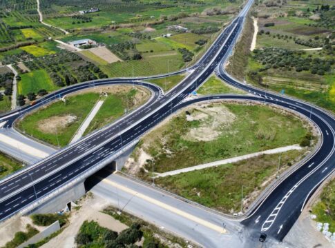 Δόθηκε στην κυκλοφορία η νέα παράκαμψη και ο κόμβος Αρκαλοχωρίου – Συνοδά έργα στην περιοχή