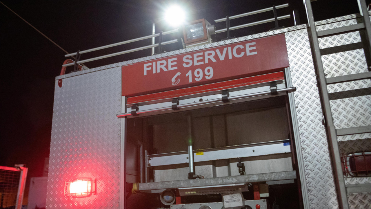 Φωτιά σε διαμέρισμα στη Θεσσαλονίκη - Στο νοσοκομείο δύο παιδιά