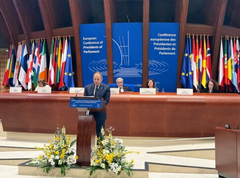 Γ. Πλακιωτάκης: Με ισχυρές ηγεσίες και αποφασιστικές δράσεις μπορούμε να διαφυλάξουμε τις δημοκρατικές αρχές και το κύρος των κοινοβουλίων.