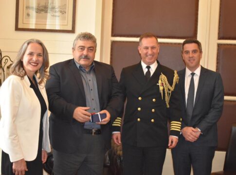 H Εκτελεστική Πρέσβης των ΗΠΑ στην Ελλάδα κα Maria Olson στον Αντιπεριφερειάρχη Χανίων Νίκο Καλογερή