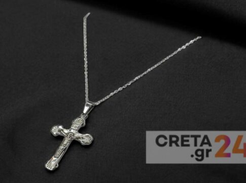 Ηράκλειο: Του άρπαξαν τον σταυρό από τον λαιμό ενώ περίμενε στο φανάρι