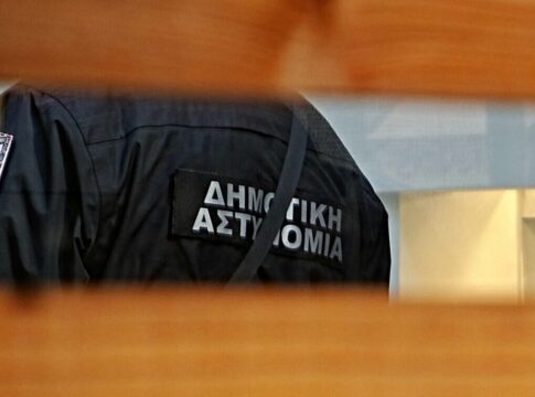 Ο Αντιδήμαρχος Μανώλης Χαιρέτης για την ενίσχυση της δημοτικής αστυνομίας: “Τυχεροί αν τους έχουμε στη μέση της τουριστικής περιόδου”