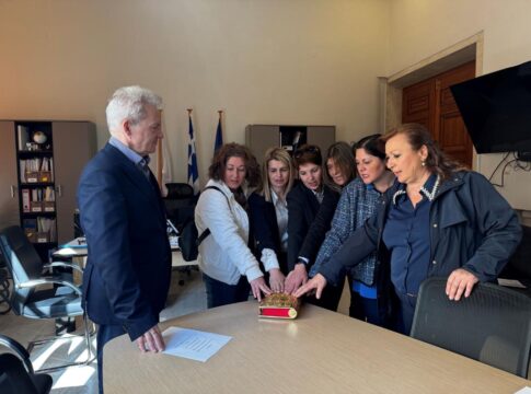 Ορκωμοσία έξι νέων υπαλλήλων – οικογενειακών βοηθών στο Δήμο Ηρακλείου