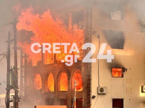 Πύρινη «κόλαση» στο εργοστάσιο στη Βιομηχανική Περιοχή Ηρακλείου (εικόνες – βίντεο)