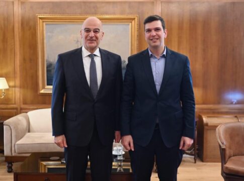 Συνάντηση Αλέξανδρου Μαρκογιαννάκη με N. Δένδια για Κολυμβητήριο Ν. Χώρας