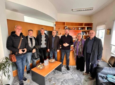 Συνάντηση αντιπροσωπείας του Κινήματος Δημοκρατίας με το Δήμαρχο Μαλεβιζίου