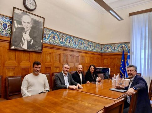 Συνάντηση Μανόλη Χνάρη με την Πανελλήνια Ένωση Πτηνοτρόφων Παραγωγών και με την Ένωση Πτηνοτρόφων Κεντρικής και Νοτίου Ελλάδος