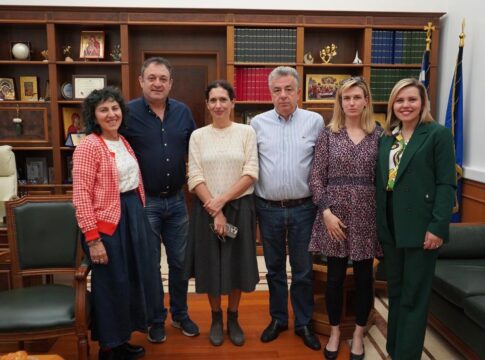 Συνάντηση Περιφερειάρχη Κρήτης με αντιπροσωπεία της Unicef Greece