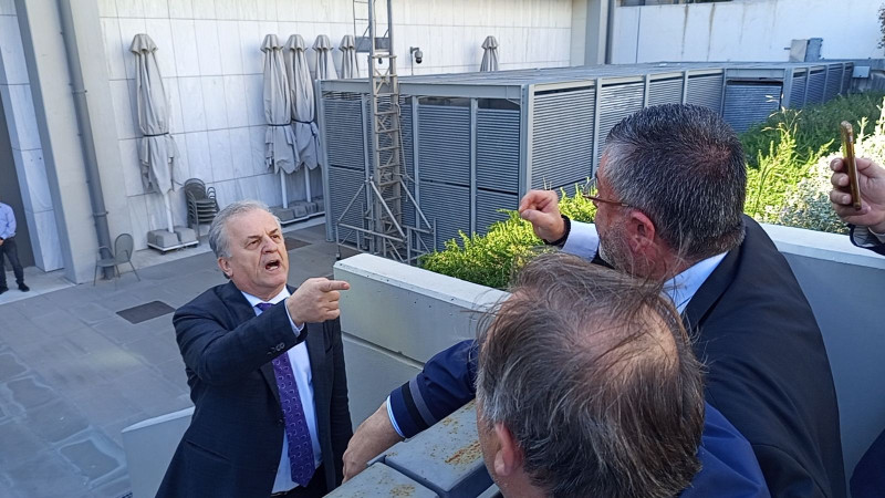 Συνήγορος του βουλευτή της «Νίκης»: Κρατούμαστε παρανόμως στην Εθνική Πινακοθήκη