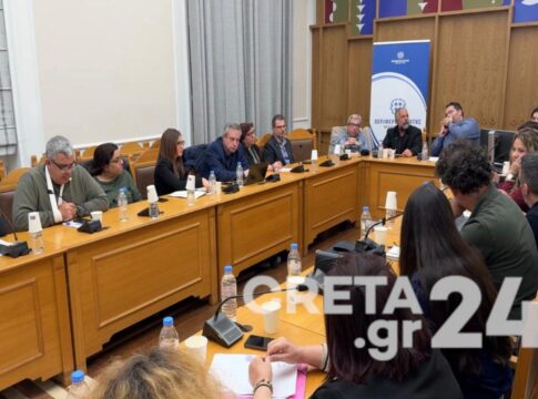 Ενώνουν δυνάμεις για να σώσουν την μελισσοκομία της Κρήτης