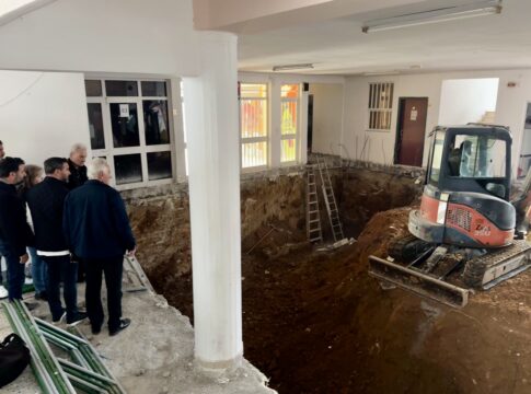 Γυμνάσιο Νέας Αλικαρνασσού | Προχωράει η αποκατάσταση της καθίζησης (βίντεο)