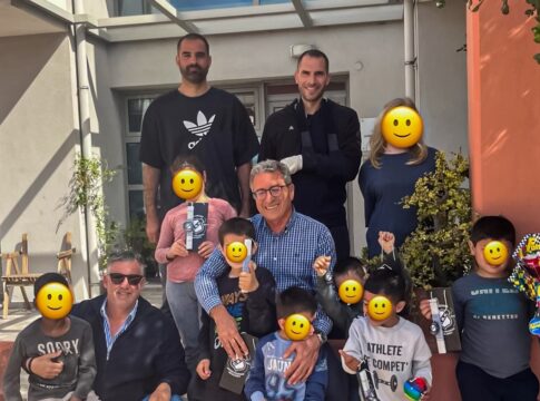 Η ομάδα μπάσκετ του ΟΦΗ μοίρασε αγάπη στο Παιδικό Χωριό SOS