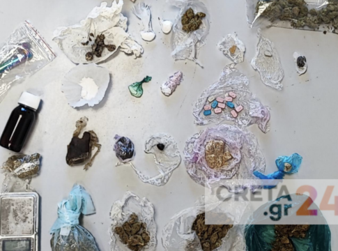 Κρήτη | Η έφοδος αστυνομικών αποκάλυψε «ποικιλία» ναρκωτικών στα σπίτια τριών ανδρών