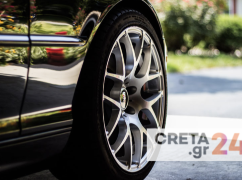 Kρήτη: Πάρκαρε μπροστά από τον κάδο και τον… περιποιήθηκαν