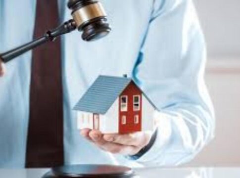 Κρήτη | Σε απόγνωση δύο οικογένειες – Κινδυνεύουν να χάσουν τα σπίτια τους σε πλειστηριασμούς