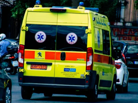 Κρήτη: Τροχαίο με αγροτικό – Στο νοσοκομείο ο οδηγός