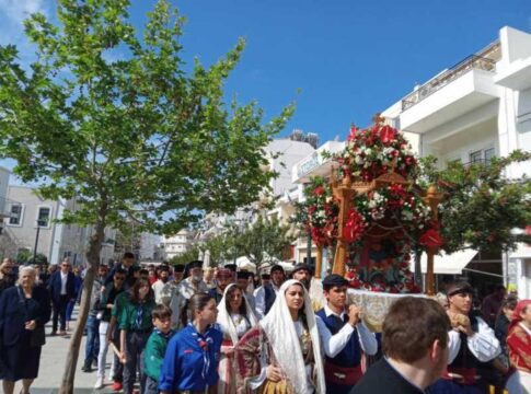 Με λαμπρότητα και θρησκευτική κατάνυξη η Ιεράπετρα τίμησε τον Πολιούχο και Προστάτη της Άγιο Γεώργιο