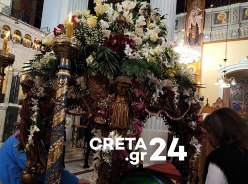 Μεγαλοπρεπής και συγκινητική η τελετή του Επιταφίου στον Άγιο Μηνά