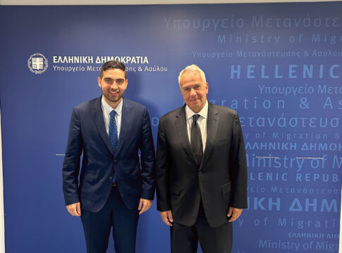 Ο Κωνσταντίνος Κεφαλογιάννης στον Υπουργό Μετανάστευσης και Ασύλου