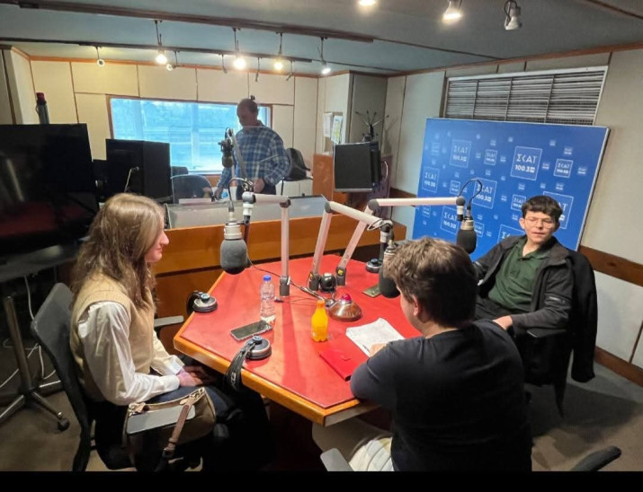 Όταν η Βία Χτυπά την Εφηβεία