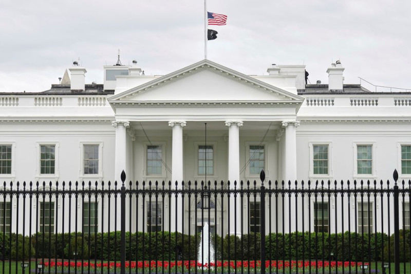 λευκος οίκος