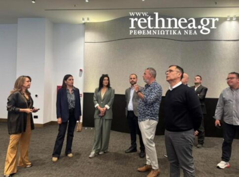 Στο συνεδριακό χώρο του ξενοδοχείου Theartemis Palace η Υπουργός Τουρισμού