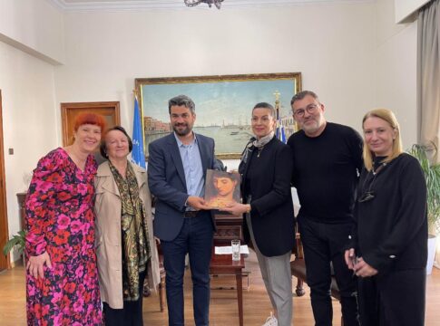 Στον Δήμαρχο Χανίων Π. Σημανδηράκη η βουλευτής Τρικάλων του ΣΥΡΙΖΑ Μαρίνα Κοντοτόλη