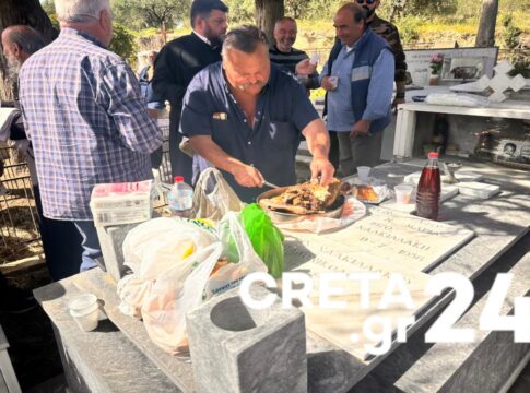 Το «Πάσχα των νεκρών» στην Κρήτη – Μνημόνευσαν τους αγαπημένους τους μεταφέροντας το μήνυμα της Ανάστασης