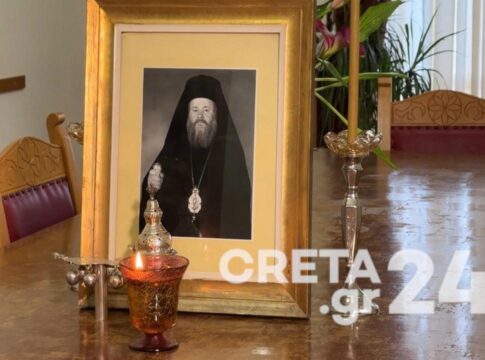 Το Σάββατο η κηδεία του Μητροπολίτη Δαμασκηνού – Συγκινεί το «αντίο» του Αρχιεπισκόπου Κρήτης Ευγένιου