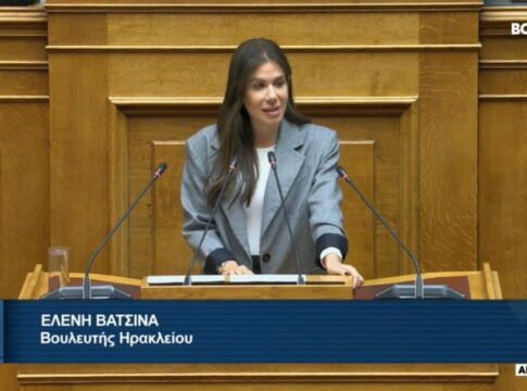 Το βαθμολογικό των επαγγελματιών οπλιτών φέρνει στη Βουλή η Ελένη Βατσινά
