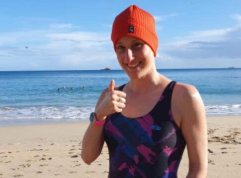 Τυφλή παραολυμπιονίκης διέσχισε τη Μάγχη σε 12 ώρες – «Τίποτε δεν είναι αδύνατον»