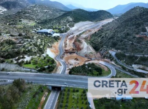 ΒΟΑΚ: Δείτε από ψηλά την πορεία των εργασιών σύνδεσης με το νέο αεροδρόμιο – Εντός της εβδομάδας παραδίδεται ο κόμβος Χερσονήσου