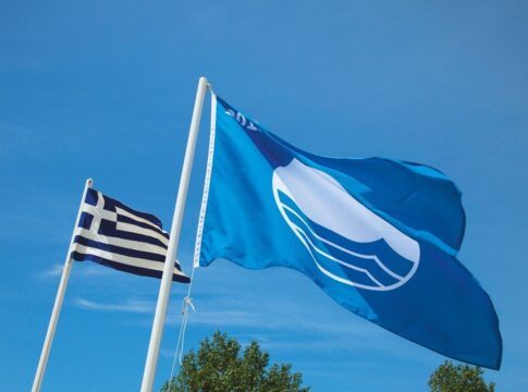 18 Γαλάζιες Σημαίες για τον Δήμο Αποκορώνου το 2025