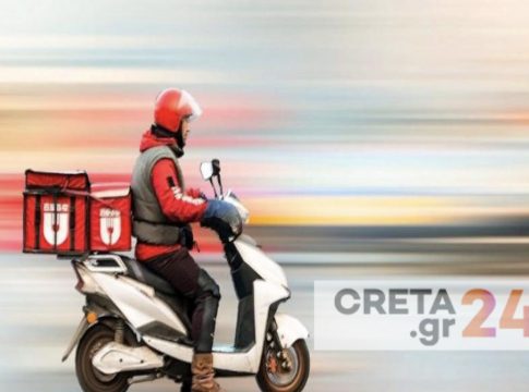 Επίθεση με τσεκούρι σε διανομέα στην Κρήτη: «Απέφυγα την τσεκουριά και την έφαγε το κουτί πίσω» – Βίντεο