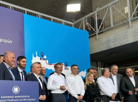 Η Σέβη Βολουδάκη για την υπογραφή της σύμβασης του τμήματος Χανιά – Ηράκλειο του ΒΟΑΚ