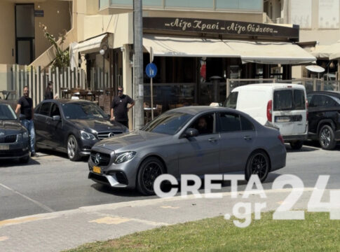 Ηράκλειο: Αντιδράσεις για την μετακίνηση της πιάτσας ταξί από την πλ. 18 Άγγλων – Νέα λύση ζητούν οι επαγγελματίες οδηγοί