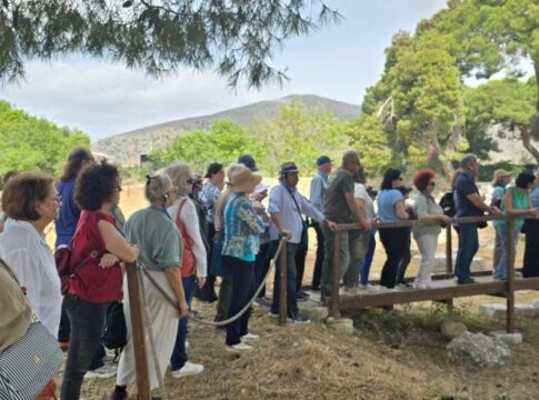 Με επιτυχία η ξενάγηση στις Μινωικές κατοικίες της Τυλίσου στο πλαίσιο των «Χαρτοδιαδρομών… στο Δήμο μας»
