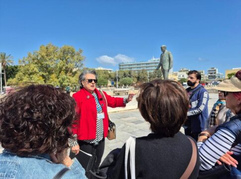 Με επιτυχία η ξενάγηση στο κέντρο της πόλης στο πλαίσιο των «Χαρτοδιαδρομών… στο Δήμο μας»