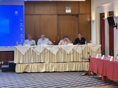 Μονοθεματική συνεδρίαση του Περιφερειακού Συμβουλίου με θέμα τους οικισμούς μετά από πρόταση του Περιφερειάρχη