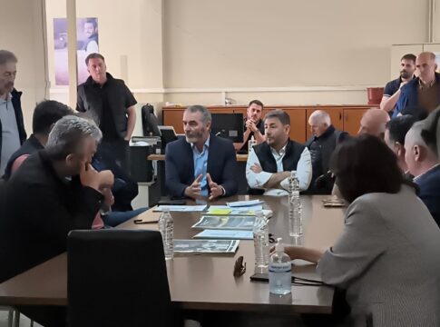 Στα Γρεβενά με τον Νίκο Ανδρουλάκη ο Μανόλης Χνάρης