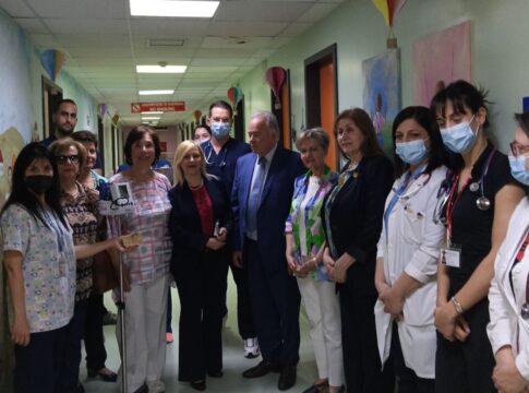 Στην Παιδιατρική Κλινική του Βενιζέλειου Νοσοκομείου το Δίκτυο Παρέμβασης Γυναικών Κρήτης