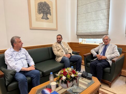 Συνάντηση Aρναουτάκη με τη Διοίκηση του ΠΑΓΝΗ για την ενίσχυση και ανάπτυξη του νοσοκομείου