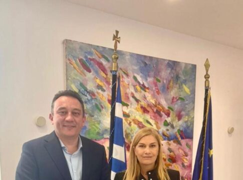 Συνάντηση της Υφυπουργού Μετανάστευσης και Ασύλου με τον Υφυπουργό Παιδείας, Θρησκευμάτων και Αθλητισμού